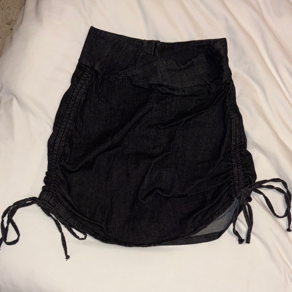 SHEIN Black Midi Skirt
